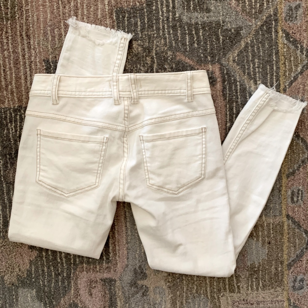 NWOT Free People off white distressed jeans - Picture 3 of 7